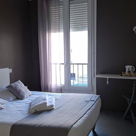 Crystal Hotel Руайян Экстерьер фото